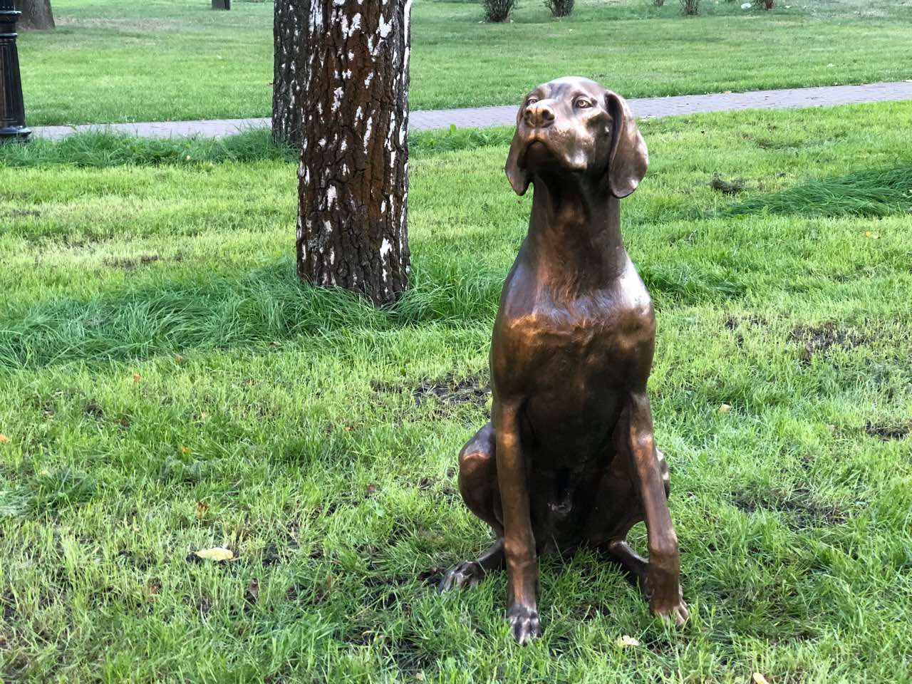 bronze figure of a dog