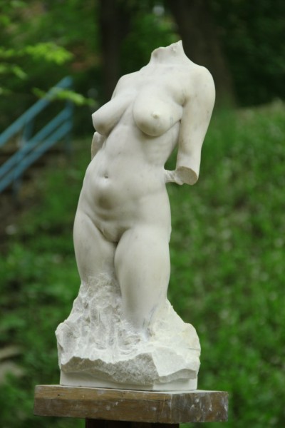 Landscape sculpture Ode to the female body