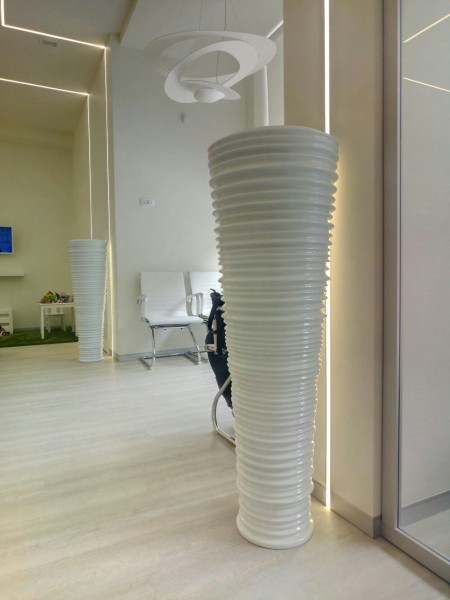 Інтер'єрна декоративна ваза