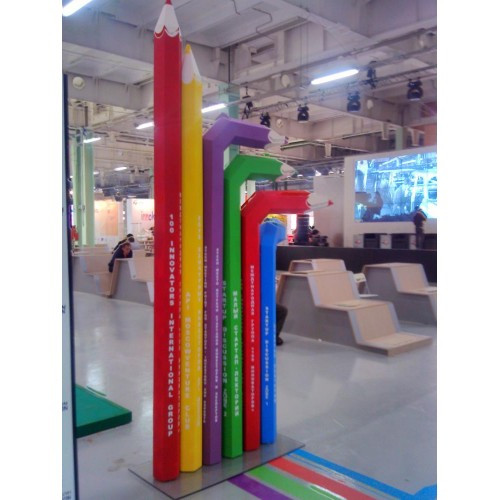 Volumetric advertising pillar sculpture pencils